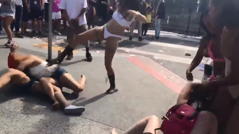 Άγριο ξύλο με… μπικίνι στο Pride Festival του Σαν Φρανσίσκο (βίντεο)